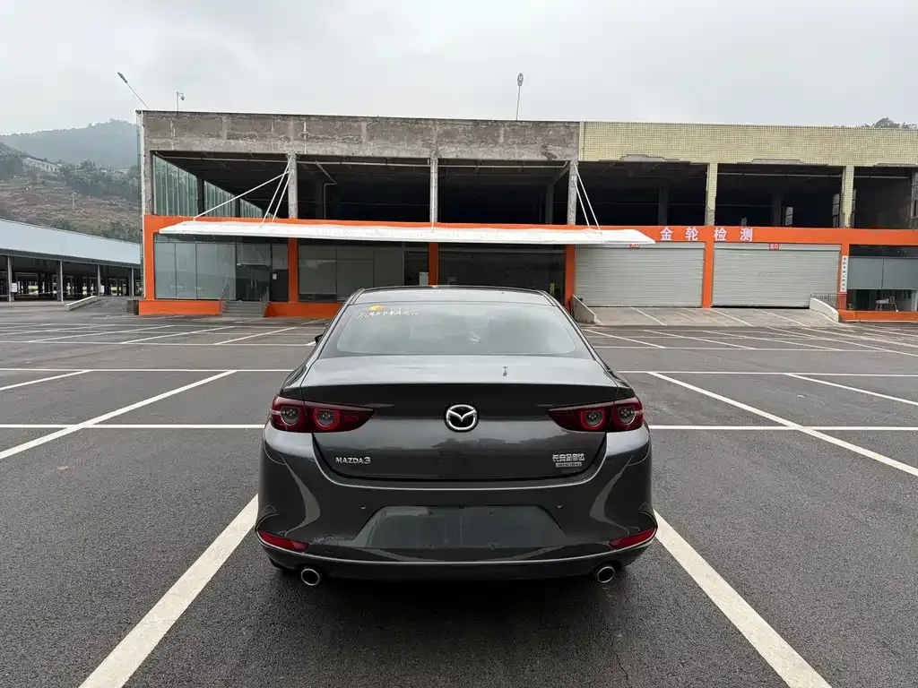 Mazda 3 Axela 2023 из CN, фото 6