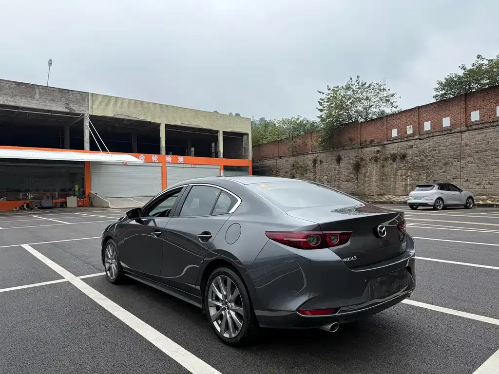 Mazda 3 Axela 2023 из CN, фото 7