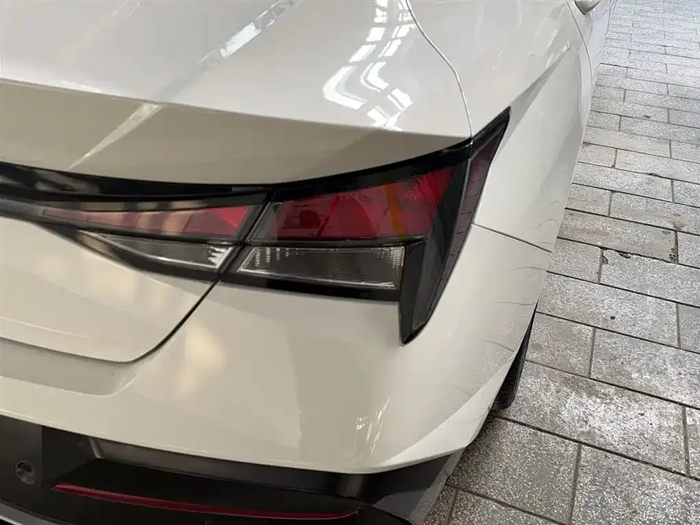 Hyundai Elantra 2023 из CN, фото 10