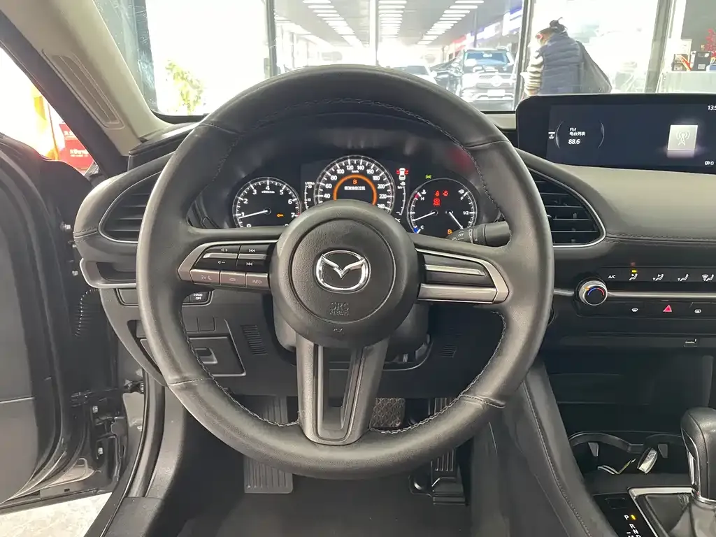 Mazda 3 Axela 2022 из CN, фото 10
