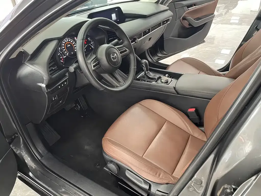 Mazda 3 Axela 2022 из CN, фото 6