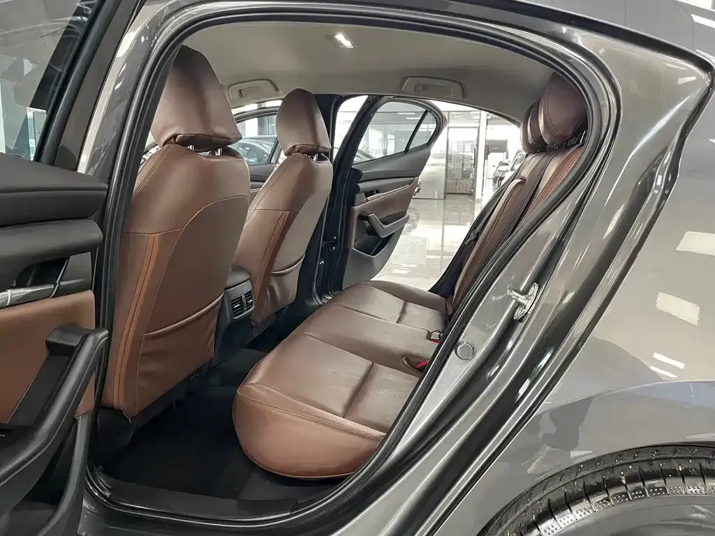 Mazda 3 Axela 2022 из CN, фото 7