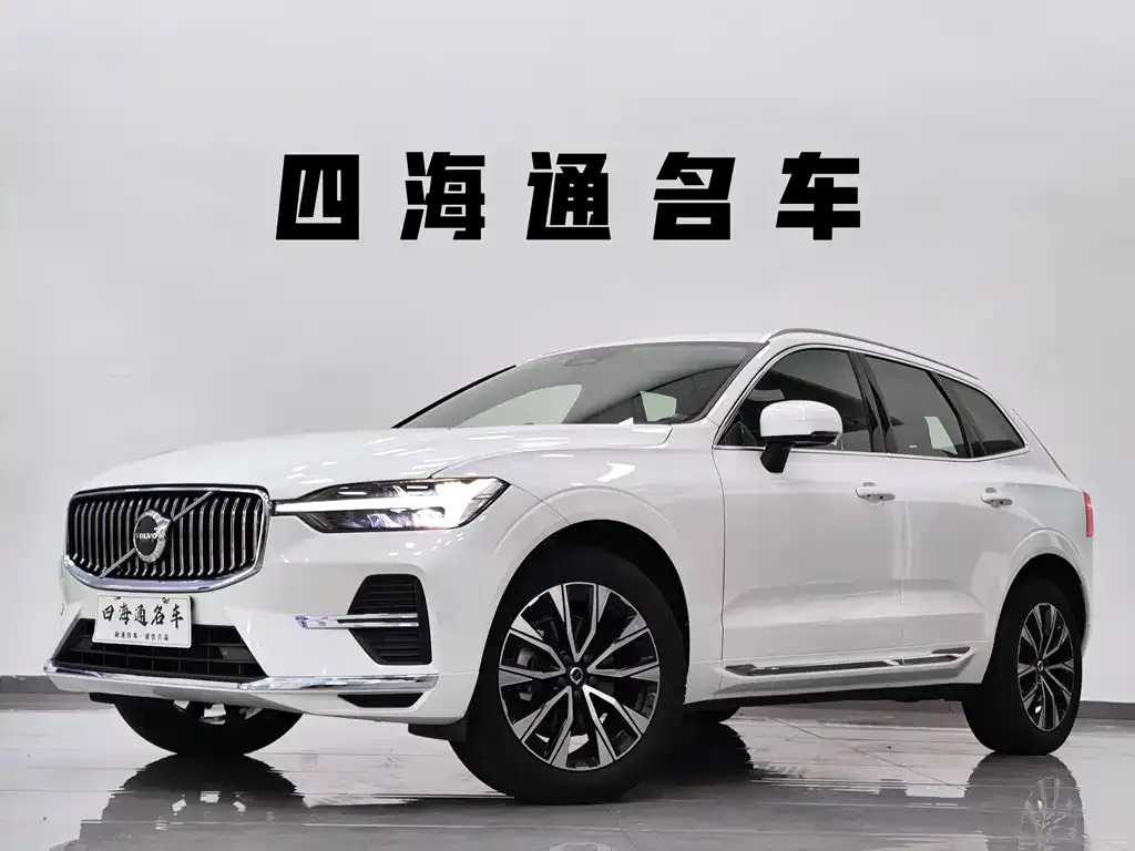 Volvo XC60 — фото 1