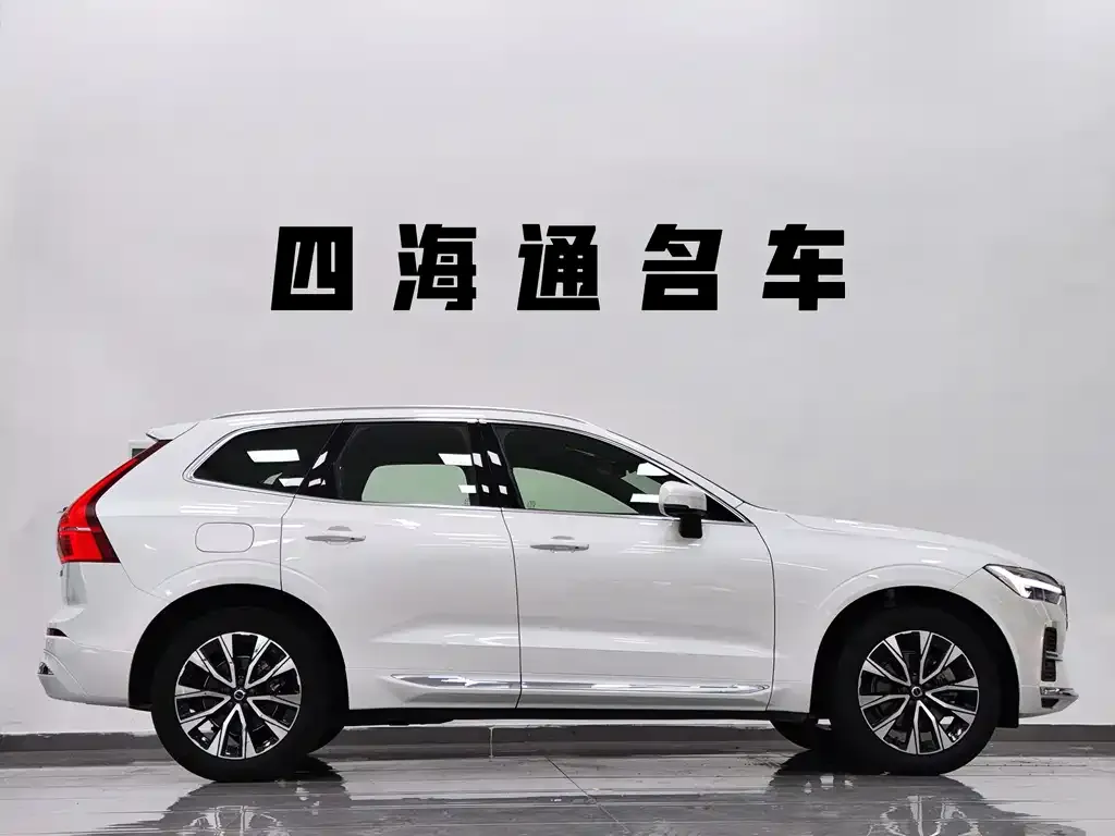 Volvo XC60 — фото 4
