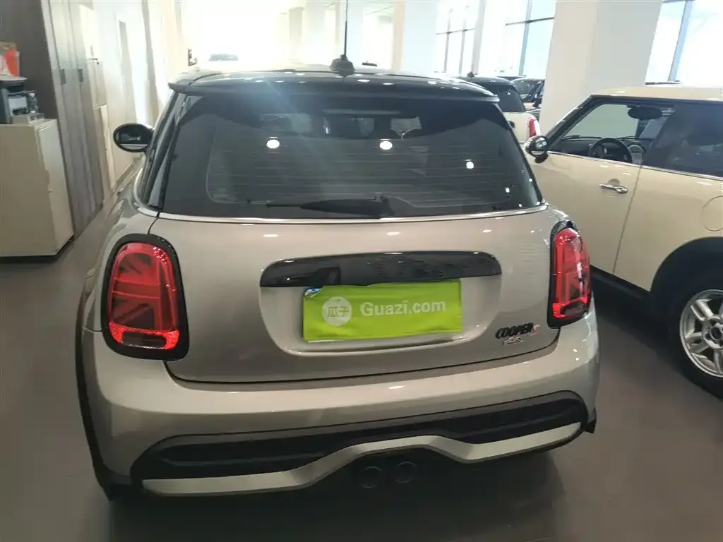 MINI Cooper (3-door) 2024 из CN, фото 6