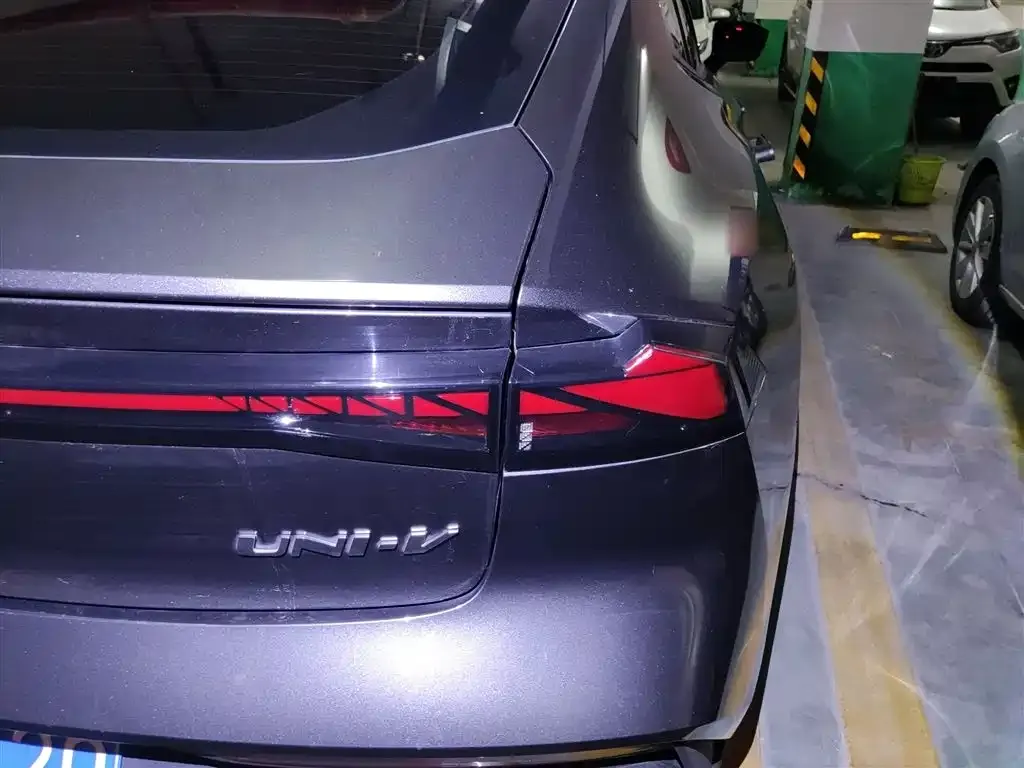 Changan UNI-V 2022 из CN, фото 8