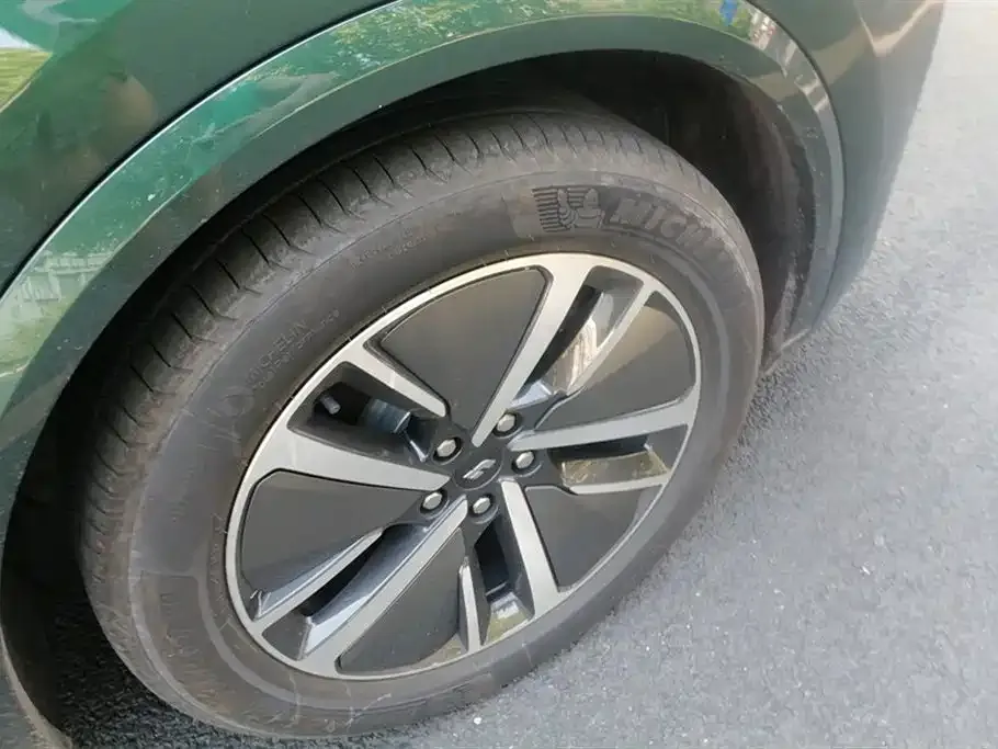 Li Auto L8 2024 из CN, фото 6