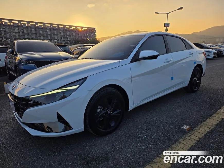 Hyundai AVANTE 2023 из KR, фото 1