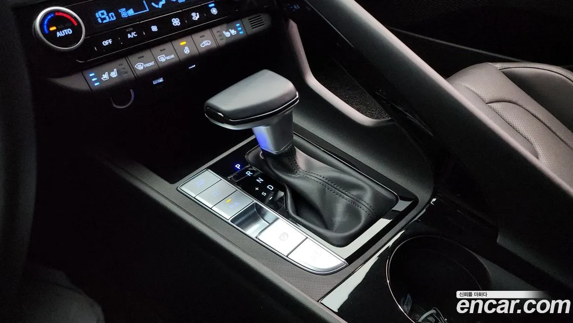 Hyundai AVANTE — фото 9