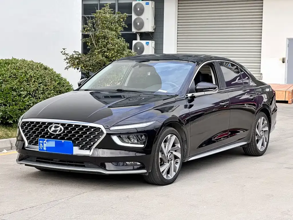 Hyundai Mistra — фото 1