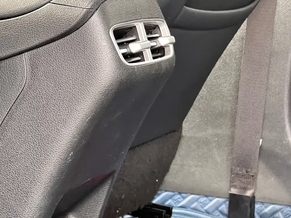 Hyundai Mistra — фото 10