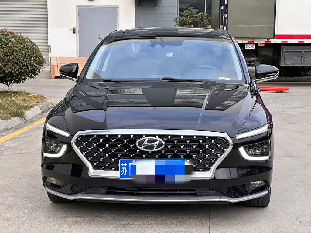 Hyundai Mistra — фото 2