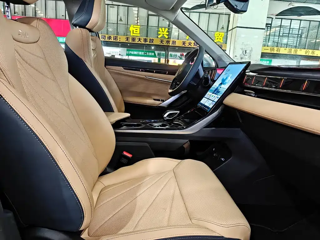 Geely Boyue L 2024 из CN, фото 6