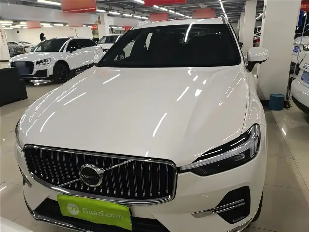 Volvo XC60 2021 из CN, фото 3