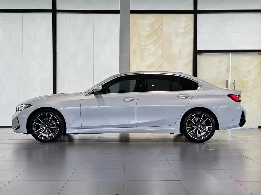 BMW 3 Series 2025 из CN, фото 5