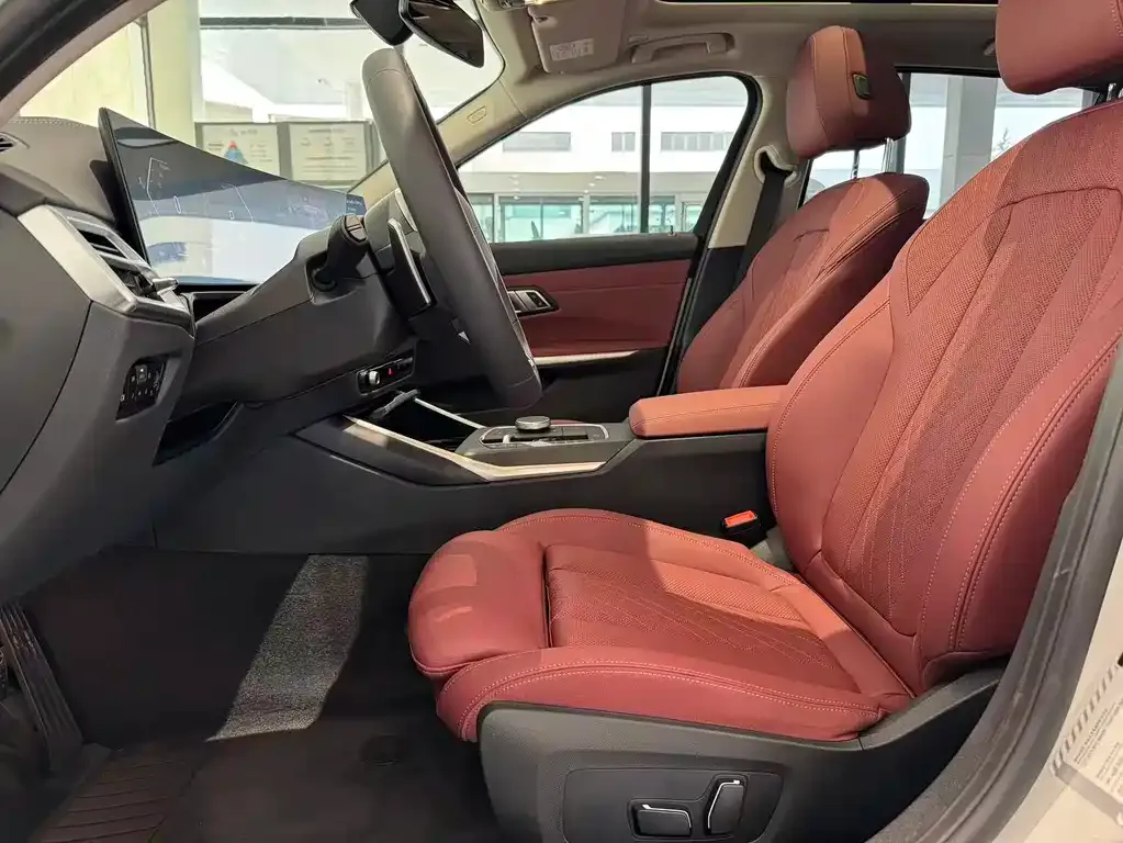 BMW 3 Series 2025 из CN, фото 7