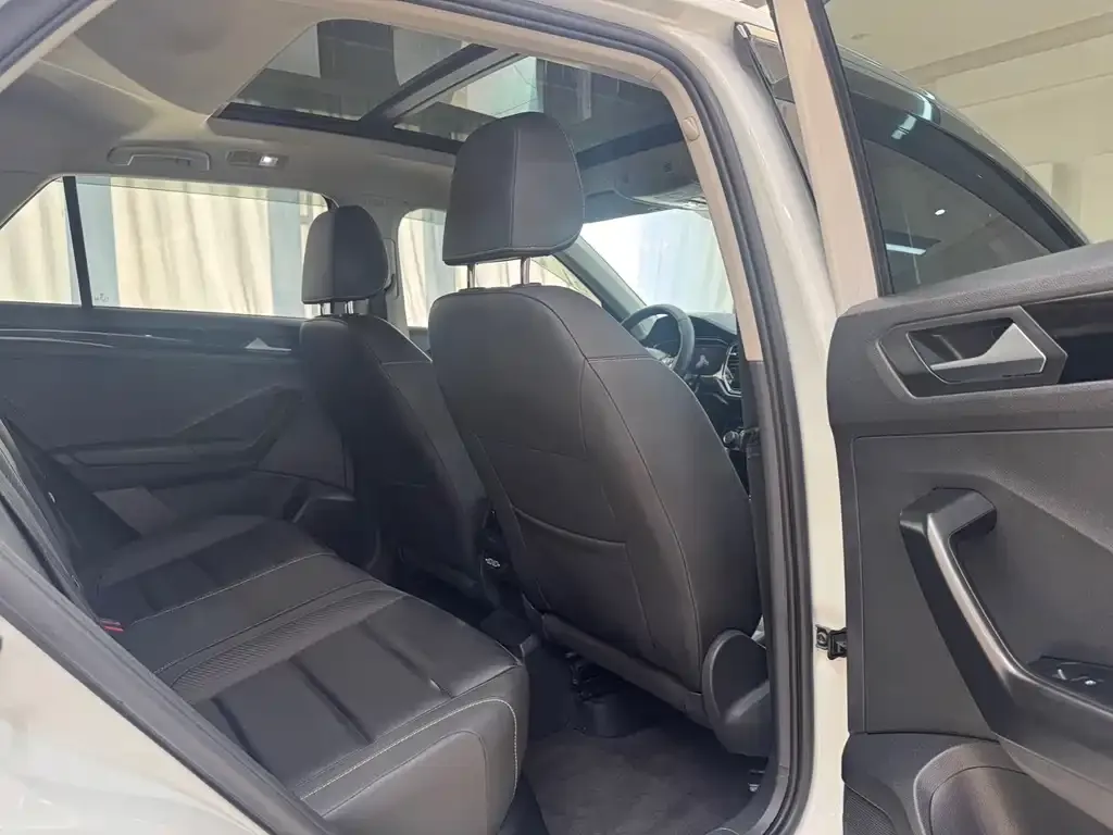 Volkswagen T-Roc 2022 из CN, фото 10