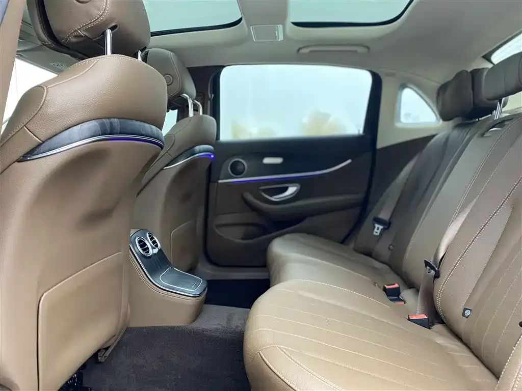 Mercedes-Benz E-Class 2022 из CN, фото 7