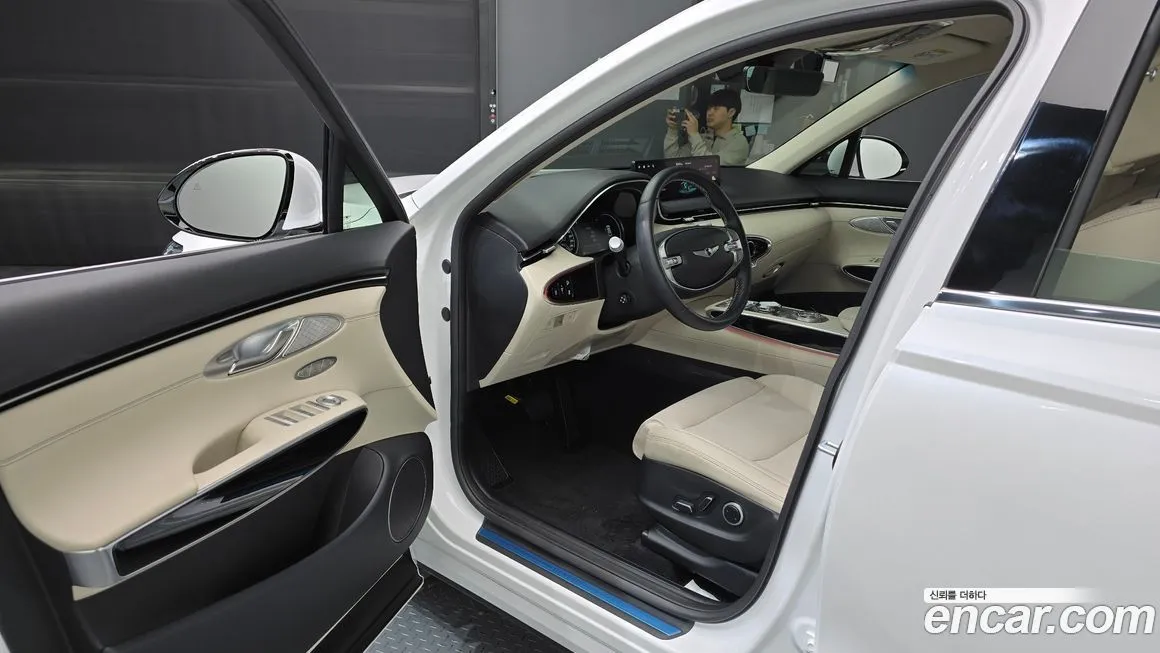 Genesis GV70 2024 из KR, фото 10