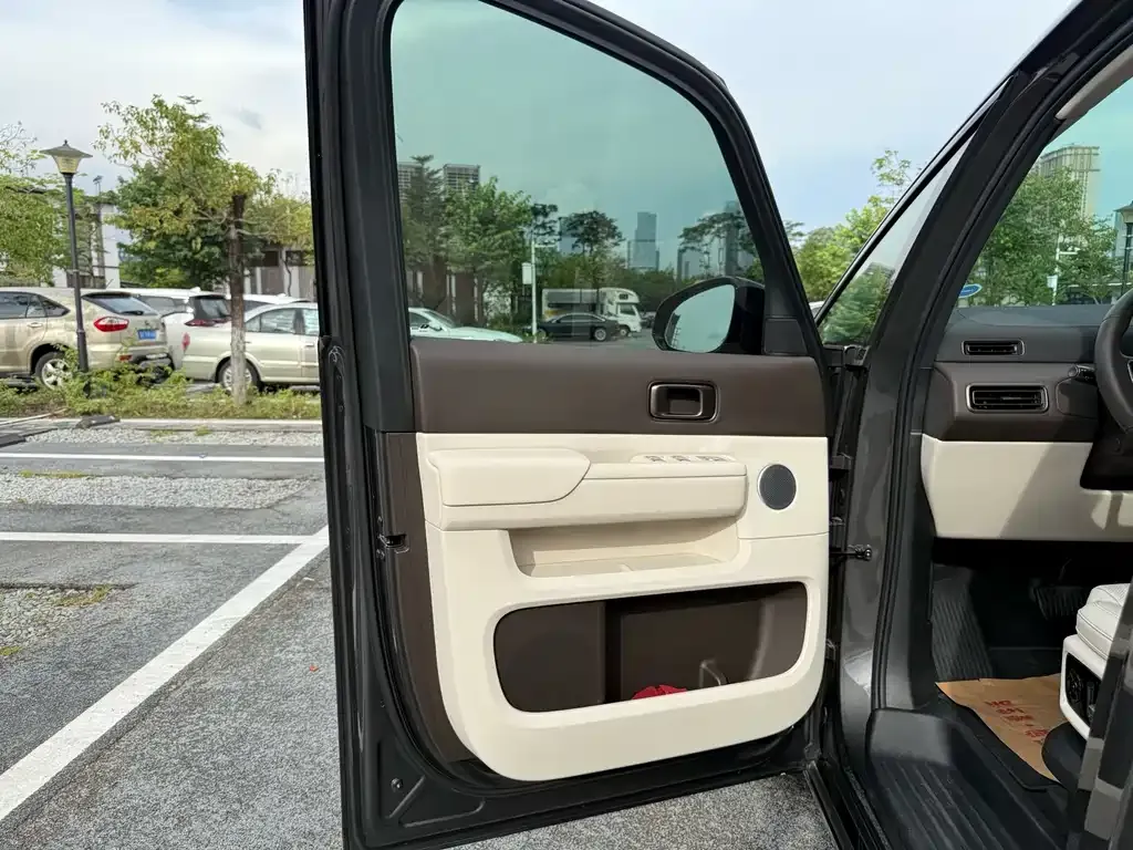 Li Auto MEGA 2024 из CN, фото 10
