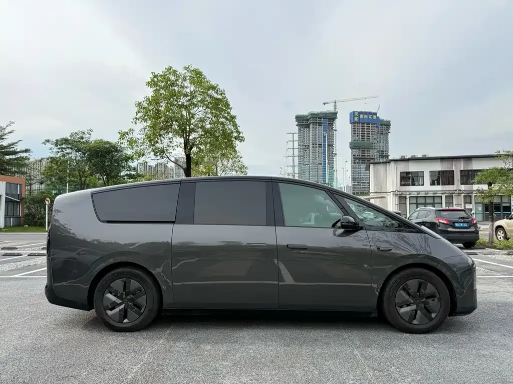 Li Auto MEGA 2024 из CN, фото 5