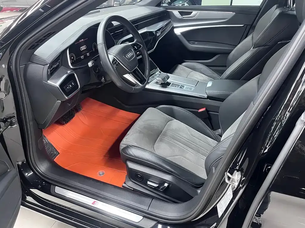 Audi A6L 2024 из CN, фото 4