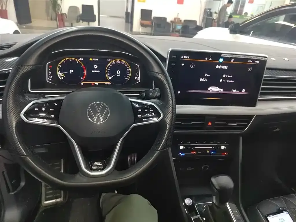 Volkswagen Tiguan L 2022 из CN, фото 10