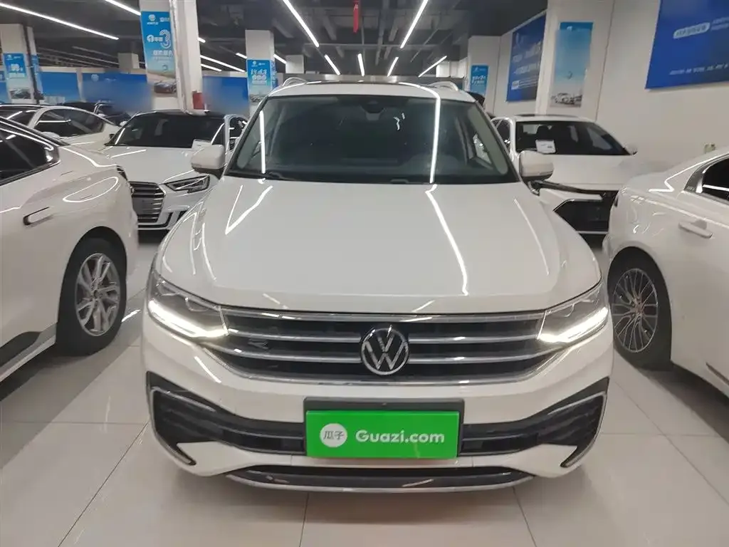 Volkswagen Tiguan L 2022 из CN, фото 3