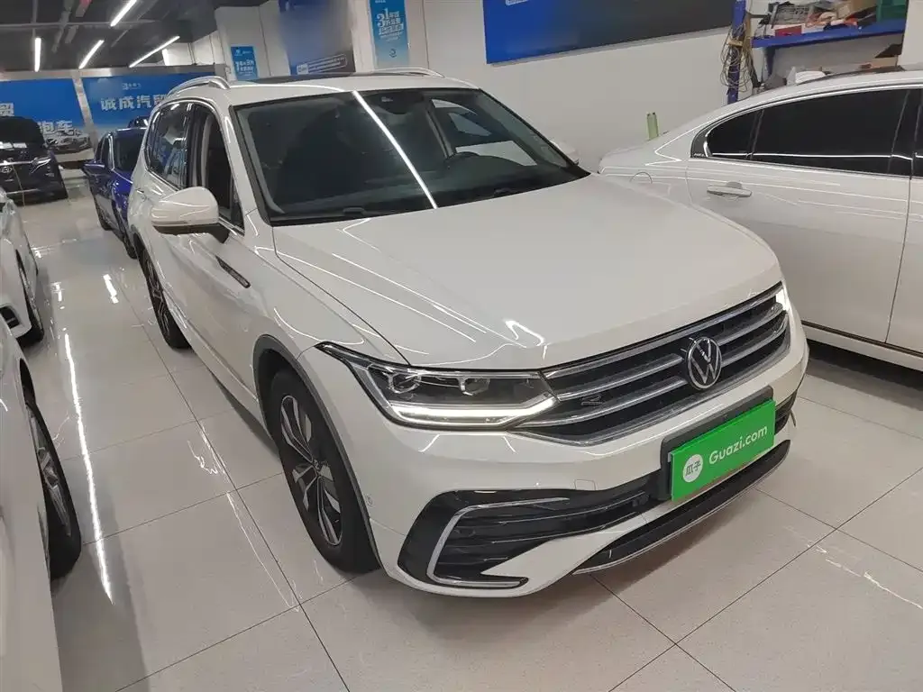Volkswagen Tiguan L 2022 из CN, фото 4