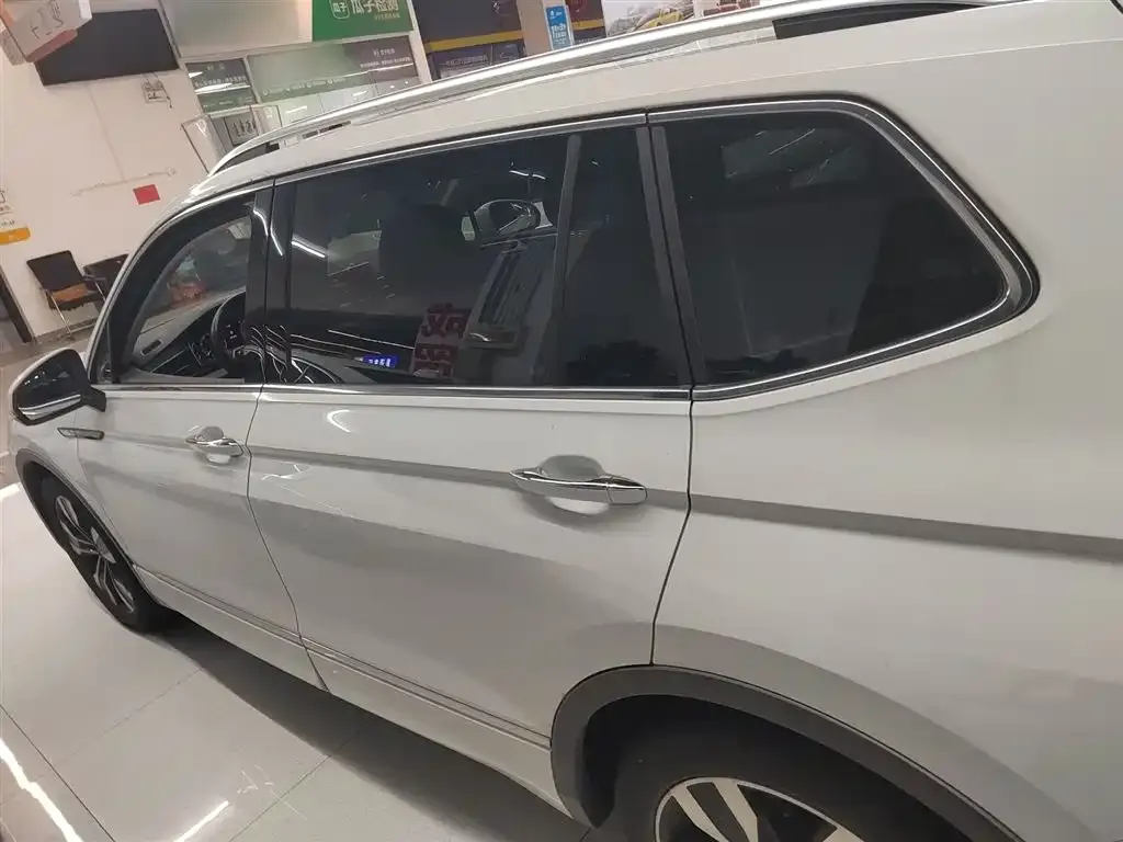 Volkswagen Tiguan L 2022 из CN, фото 5