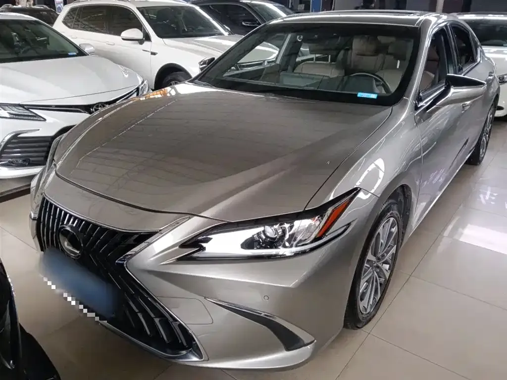 Lexus ES 2023 из CN, фото 2
