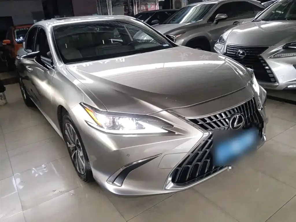 Lexus ES 2023 из CN, фото 4