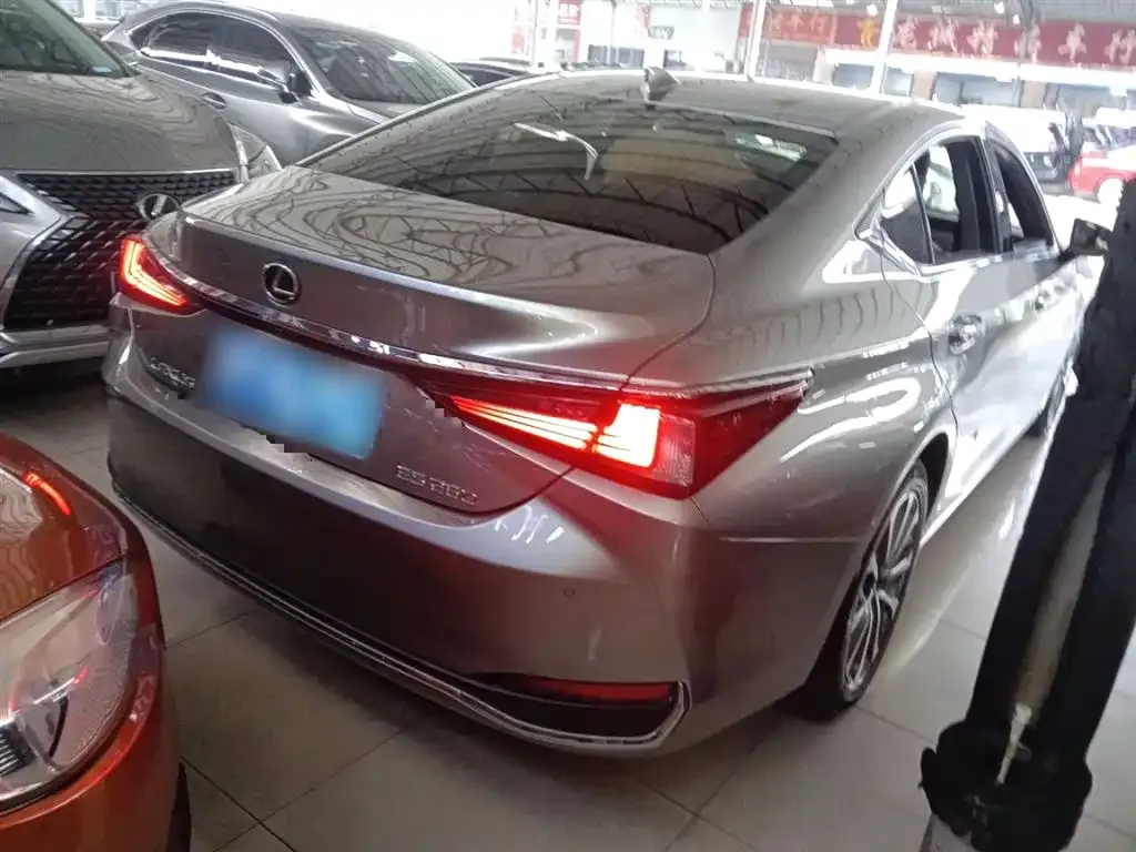 Lexus ES 2023 из CN, фото 7