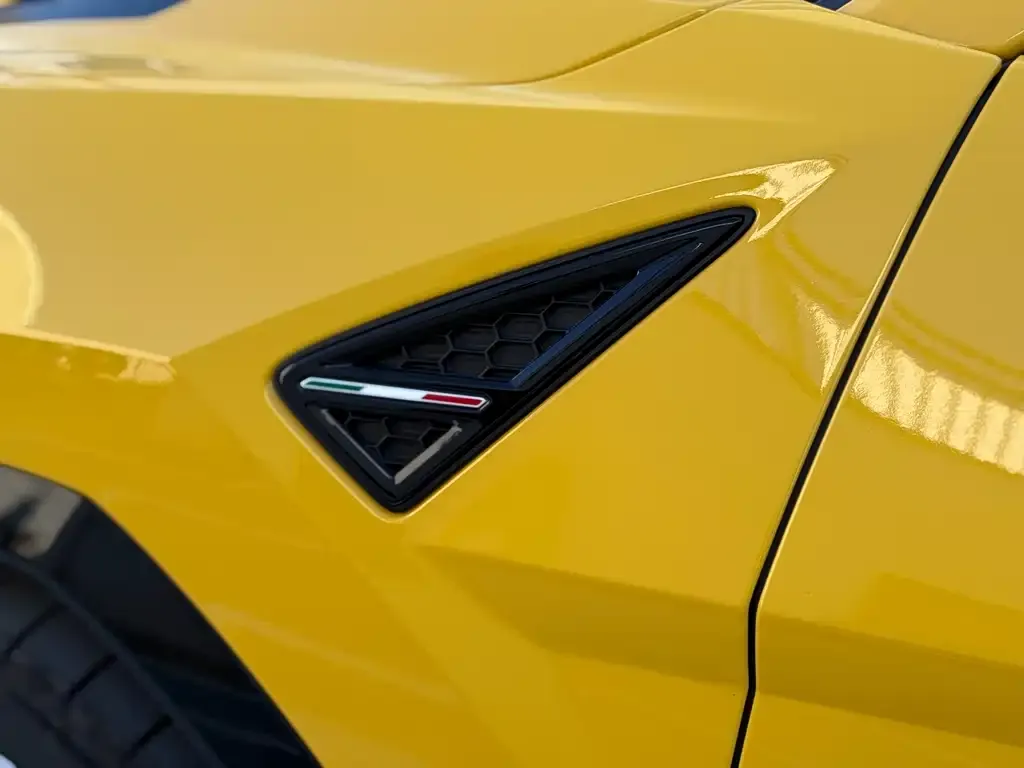 Lamborghini Urus 2024 из CN, фото 10