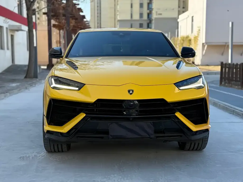 Lamborghini Urus 2024 из CN, фото 2