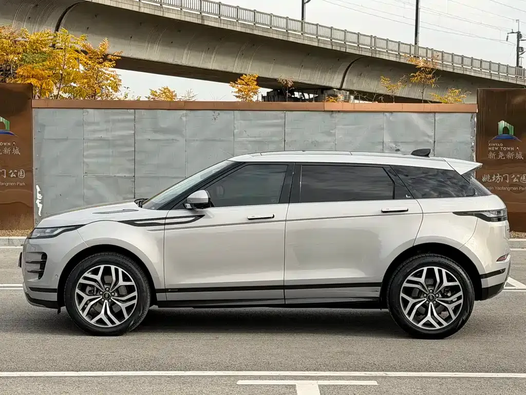 Land Rover Evoque 2022 из CN, фото 4