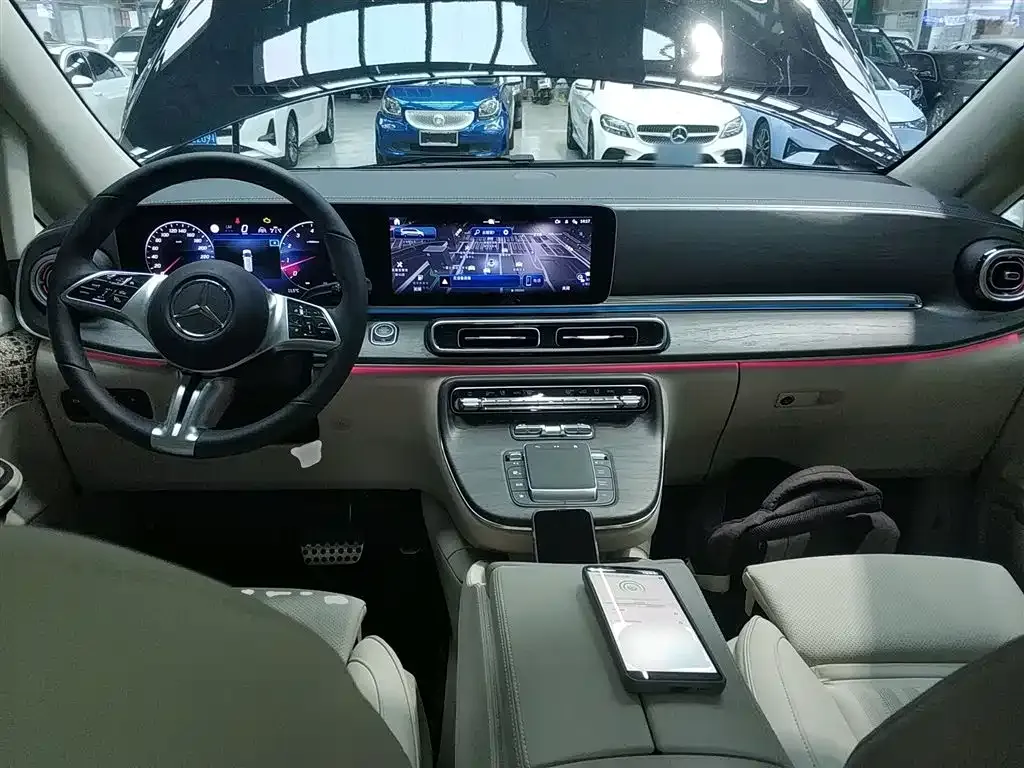 Mercedes-Benz V-Class 2025 из CN, фото 10