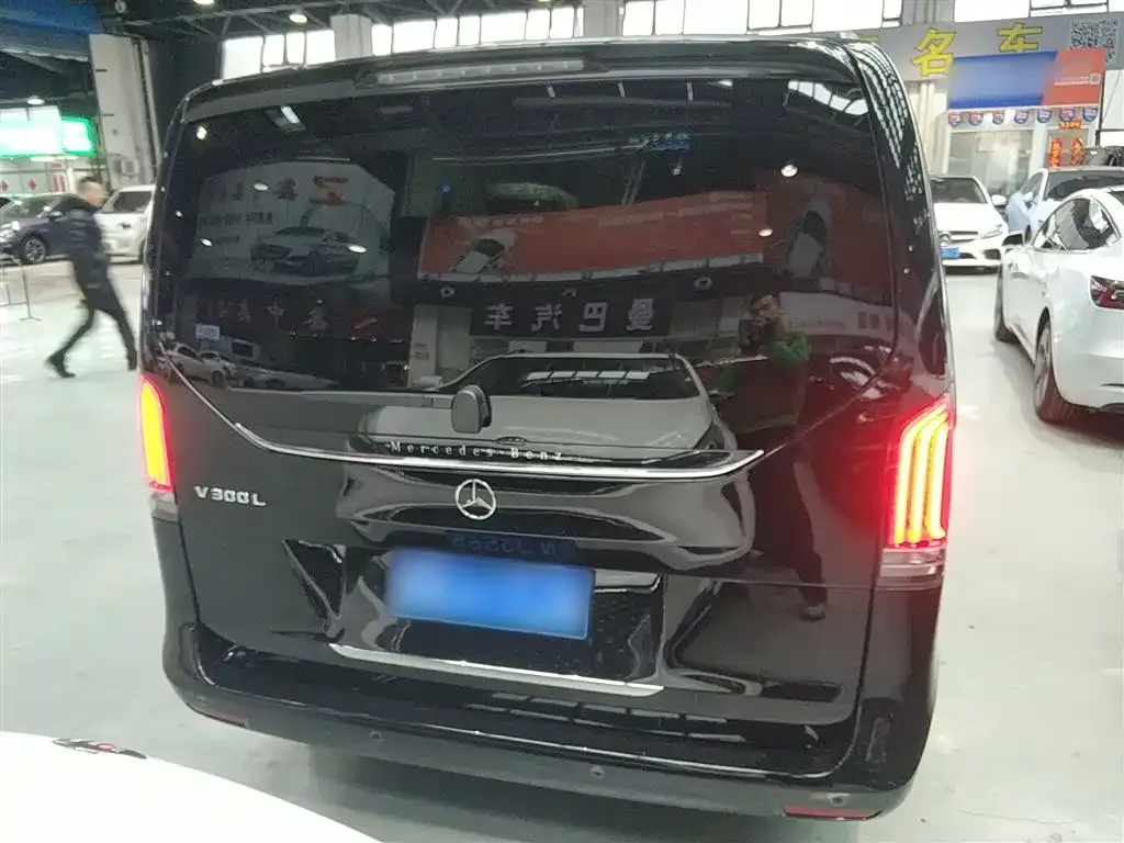 Mercedes-Benz V-Class 2025 из CN, фото 6