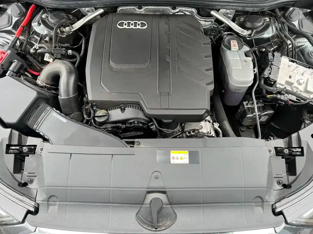 Audi A6L 2024 из CN, фото 9