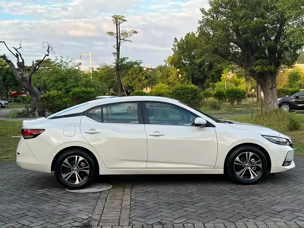 Nissan Sylphy 2023 из CN, фото 4