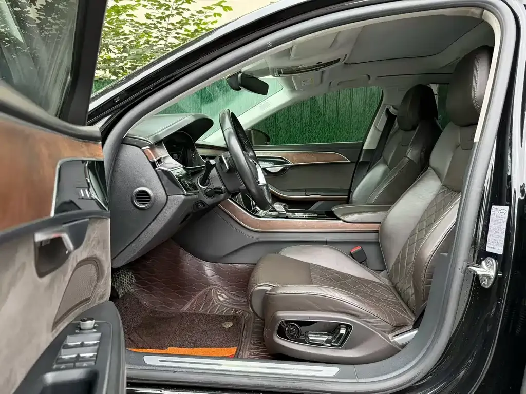 Audi A8 2021 из CN, фото 4
