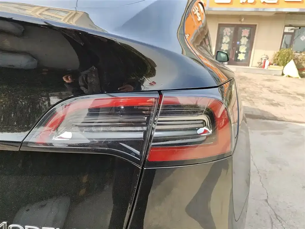 Tesla Model Y 2024 из CN, фото 8