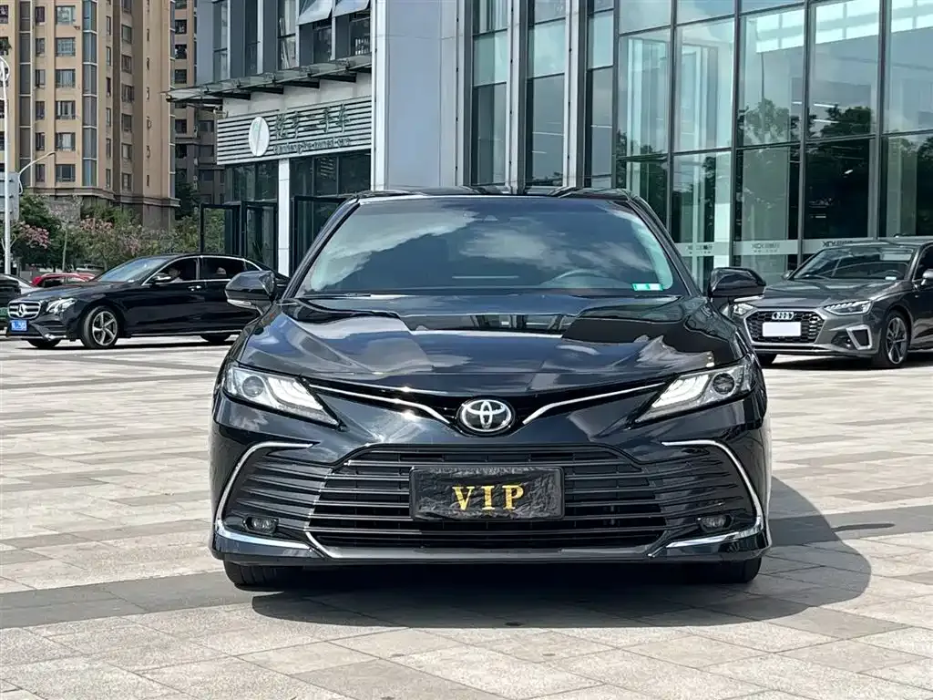 Toyota Camry 2021 из CN, фото 2