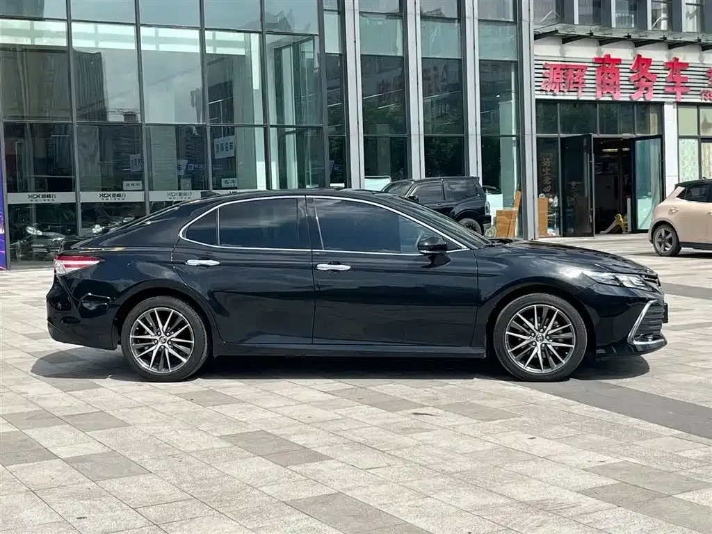 Toyota Camry 2021 из CN, фото 4