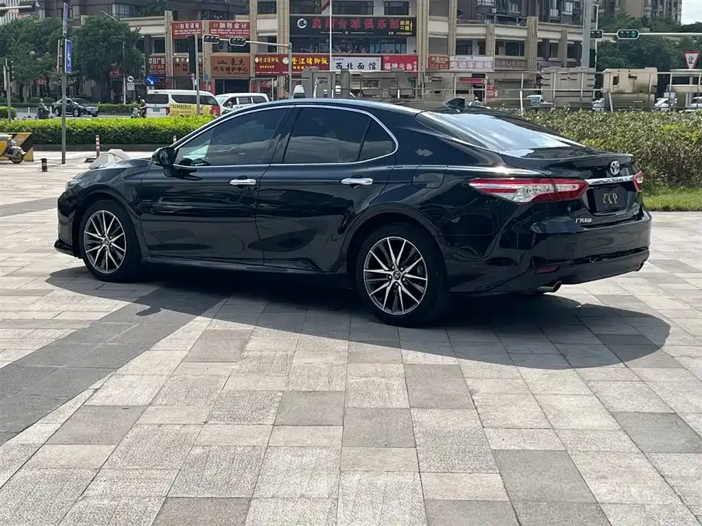 Toyota Camry 2021 из CN, фото 7