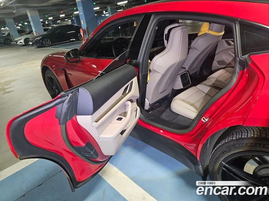 Porsche Taycan 2022 из KR, фото 5