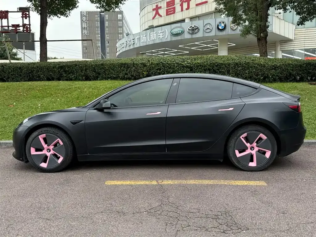 Tesla Model 3 — фото 3