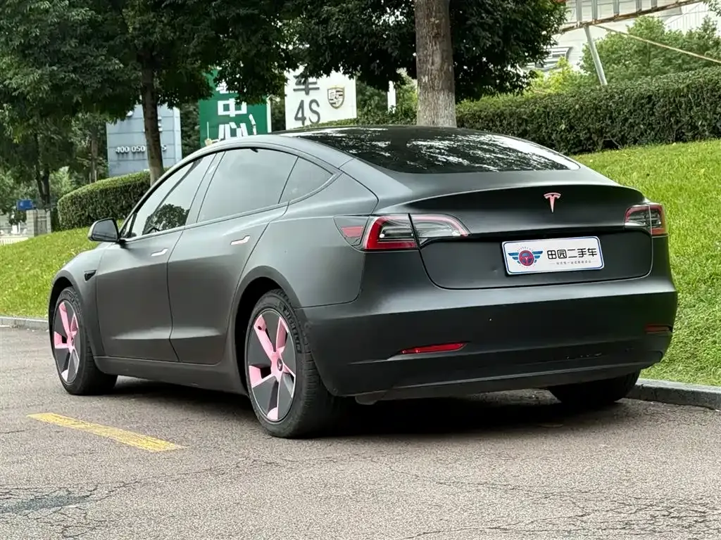 Tesla Model 3 — фото 4