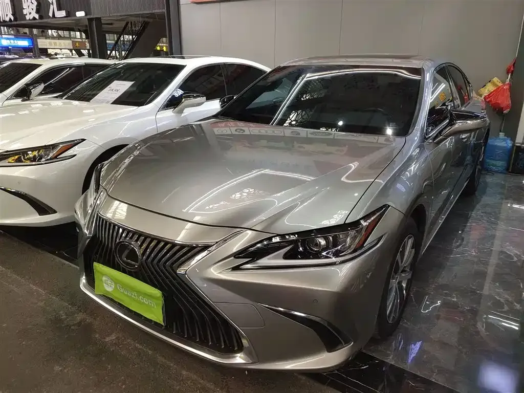 Lexus ES 2021 из CN, фото 1