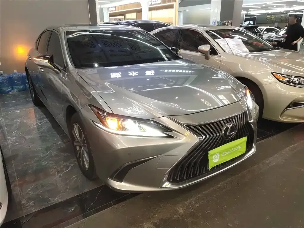 Lexus ES 2021 из CN, фото 4